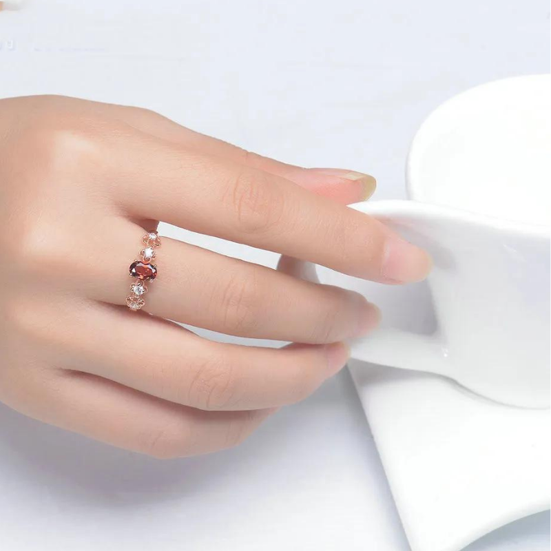 Bague-Rubis-Charme-Subtil