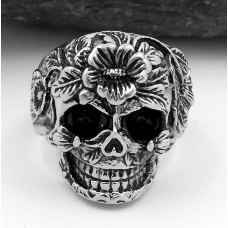 Bague-Tete-De-Mort-Fleuri