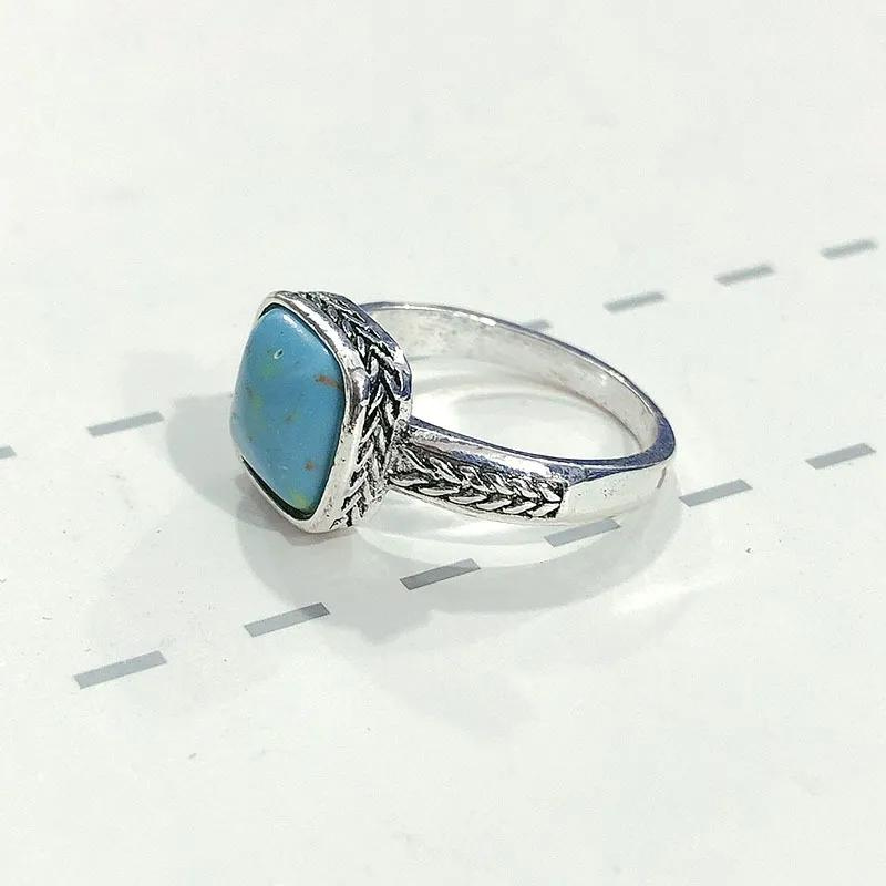 Bague-Turquoise-Accessoire-Incontournable