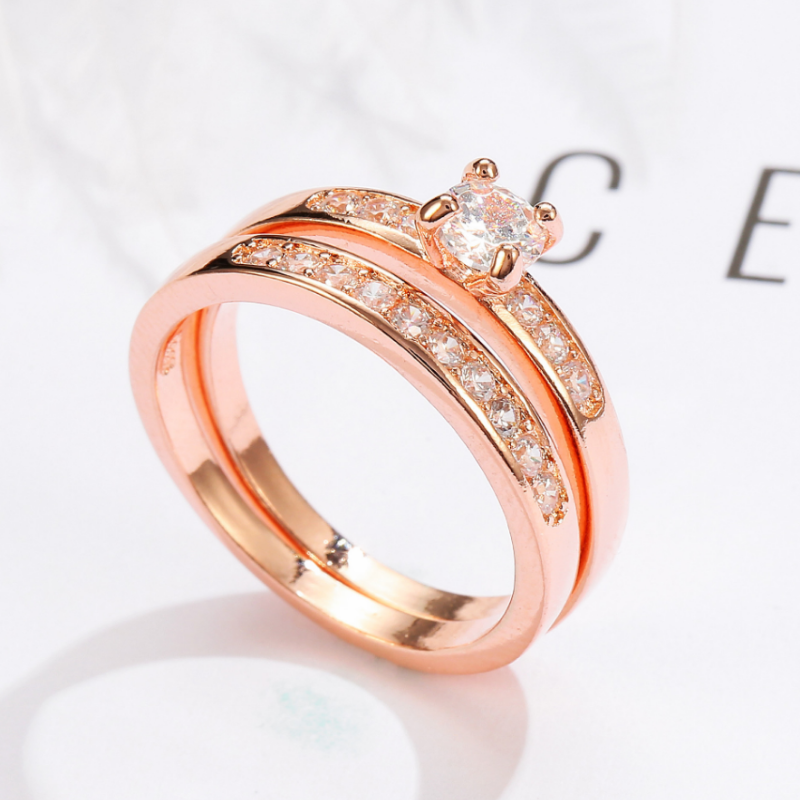 Bague-de-Fiancaille-Or-Rose-Style-et-Elegant