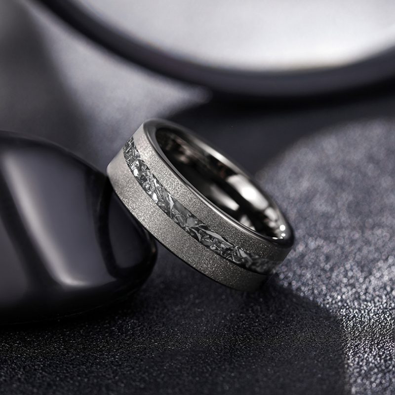 Bague-de-Promesse-Homme-L_Etreinte-du-Coeur