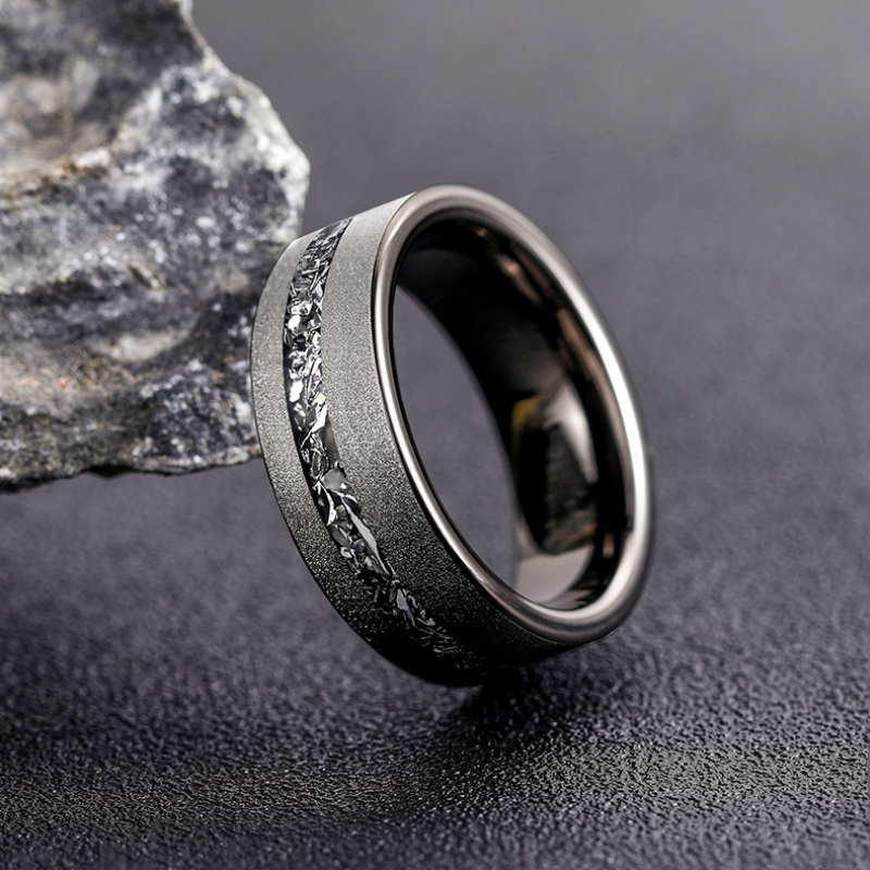 Bague-de-Promesse-Homme-L_Etreinte-du-Coeur