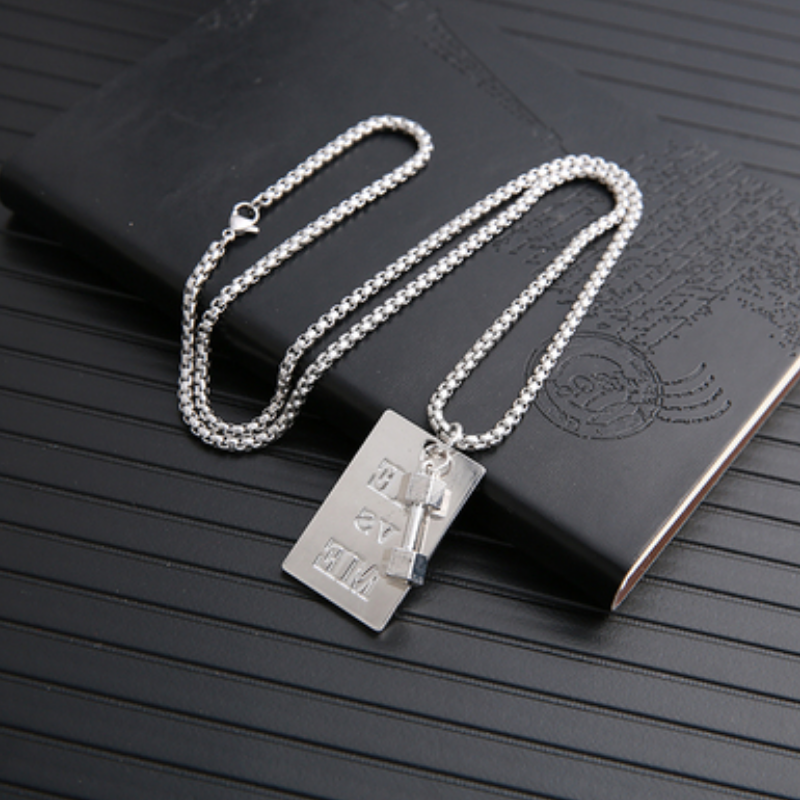 Chaine-Pendentif-Homme-Charme-Moderne