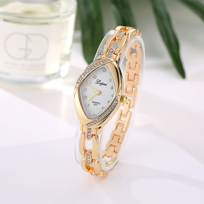 Montre-Femme-Pas-Cher-Le-Chic-a-Prix-Doux